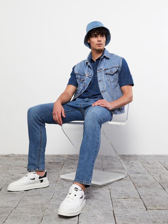 750 Slim Fit Men's Denim Trousers