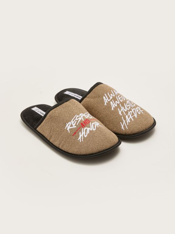 Embroidery Detailed Closed Front Men's House Slippers