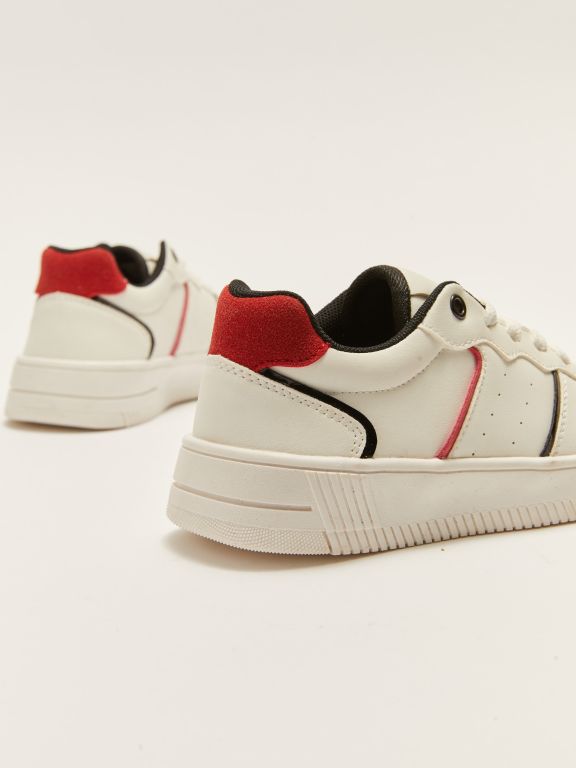 Lace-Up Men's Sneaker