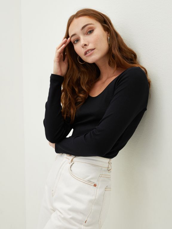 Women's U-Neck Plain Long Sleeve Cotton T-Shirt