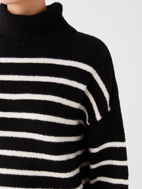 Turtleneck Striped Long Sleeve Oversize Women's Knitwear Sweater