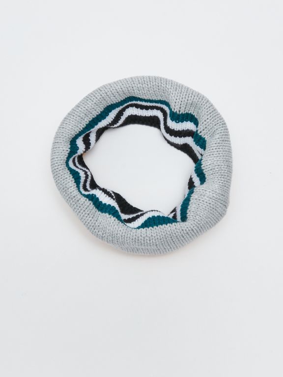 Color Block Boy Knit Snood