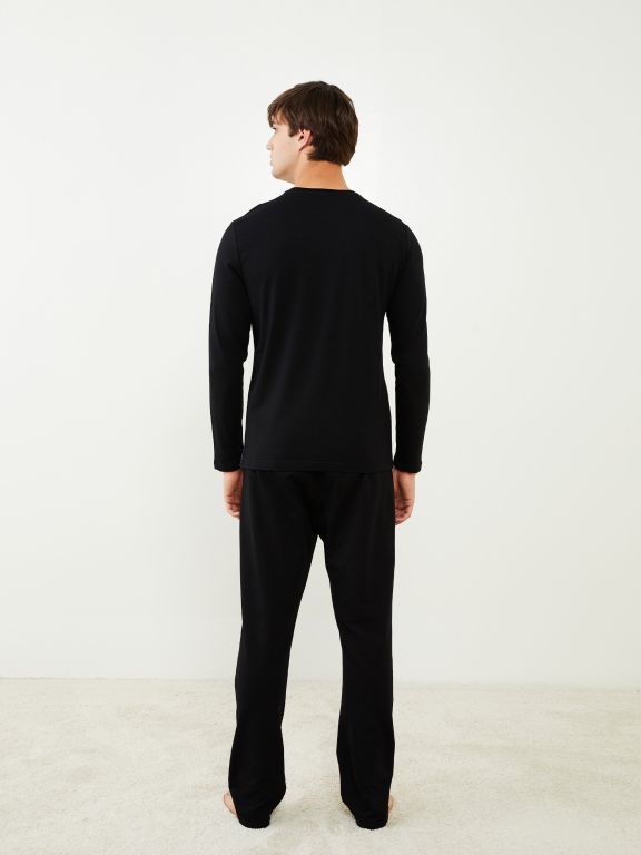 Standard Fit Men's Pajama Set