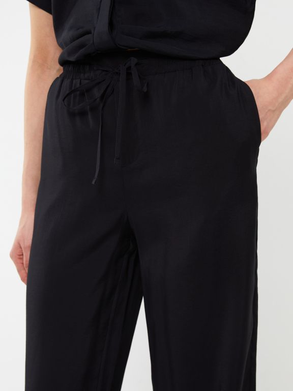 Elastic Waist Comfortable Fit Women's Trousers