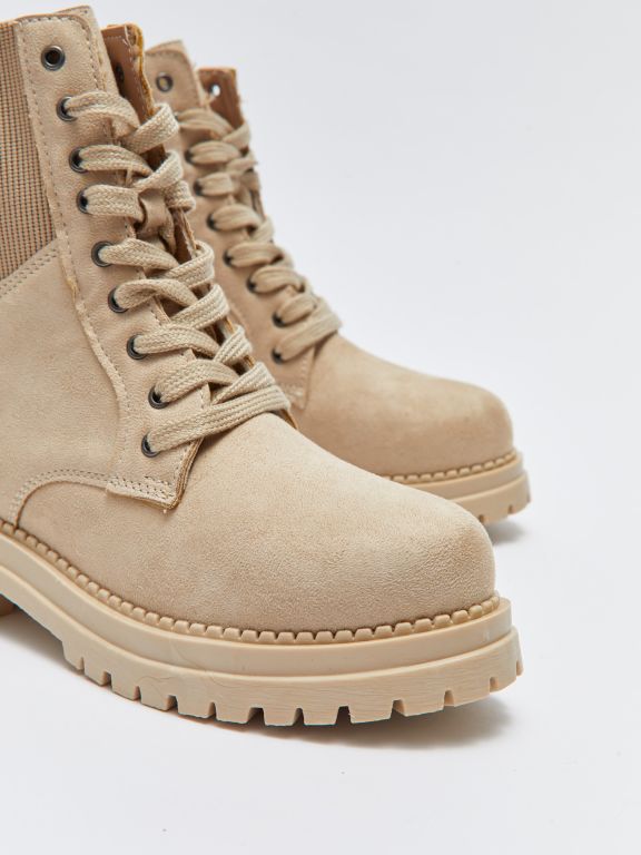 Thick Sole Lace-up Women's Boots