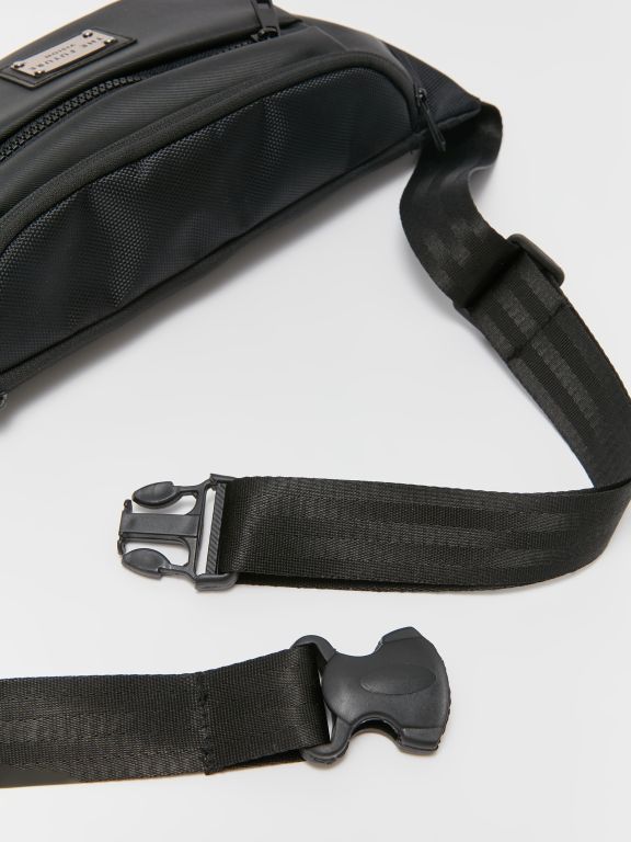 Label Detailed Men's Waist Bag