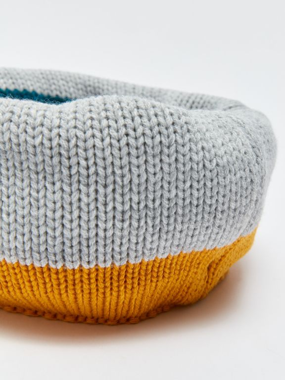 Color Block Boy Knit Snood