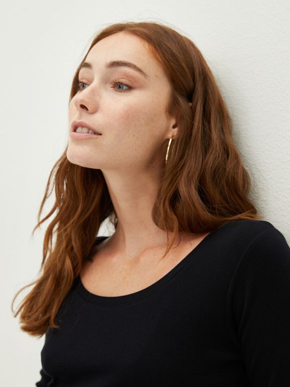 Women's U-Neck Plain Long Sleeve Cotton T-Shirt