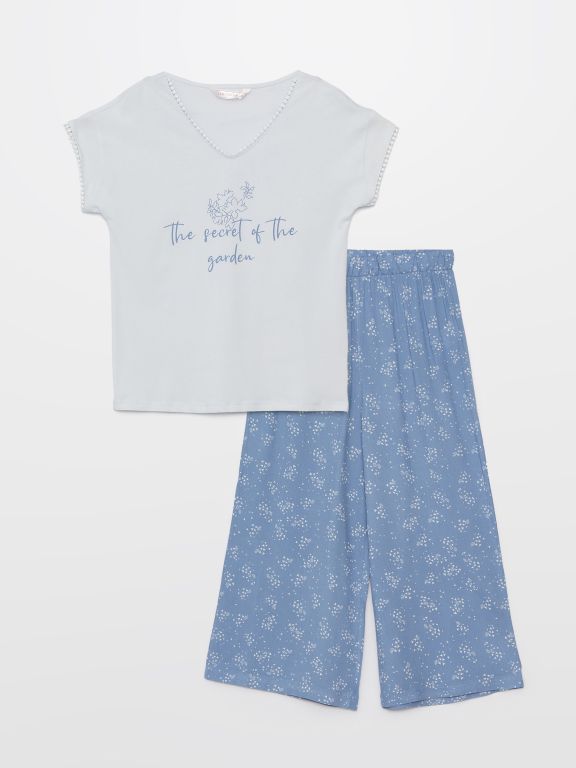 Women's V-Neck Printed Capri Pajamas Set