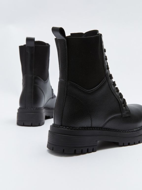 Thick Sole Lace-up Women's Boots