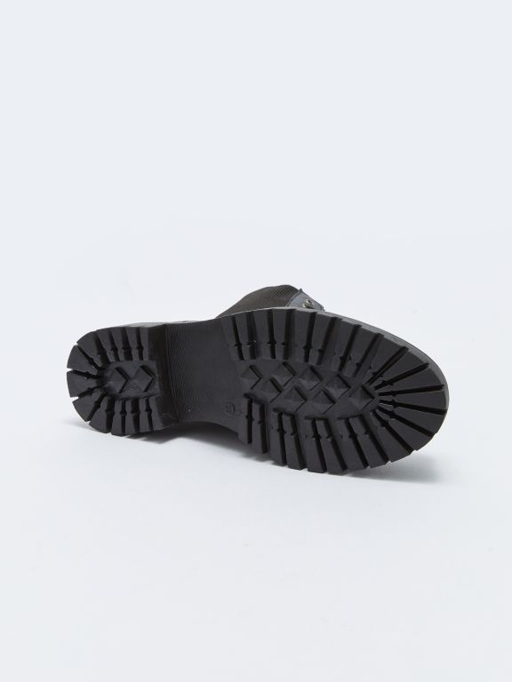 Thick Sole Lace-up Women's Boots