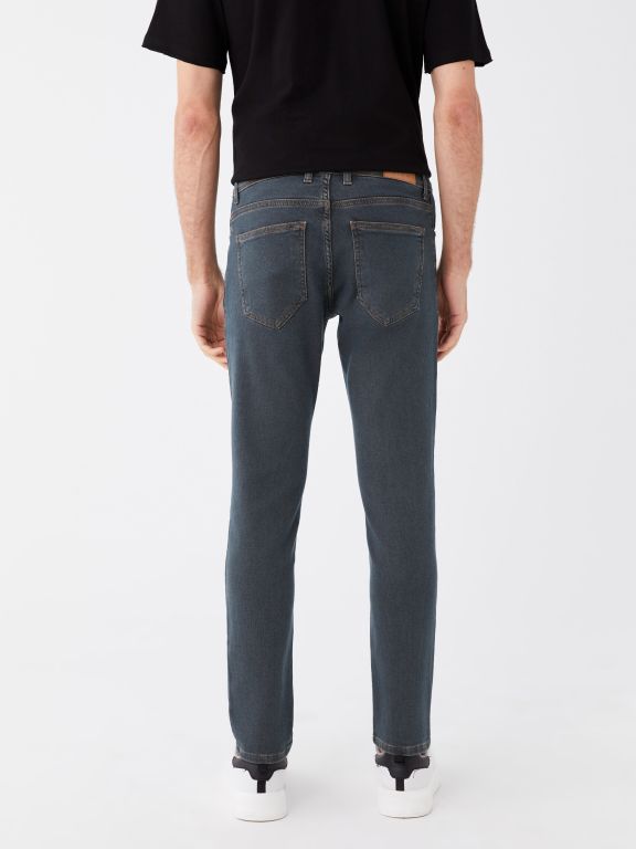 750 Slim Fit Men's Denim Trousers